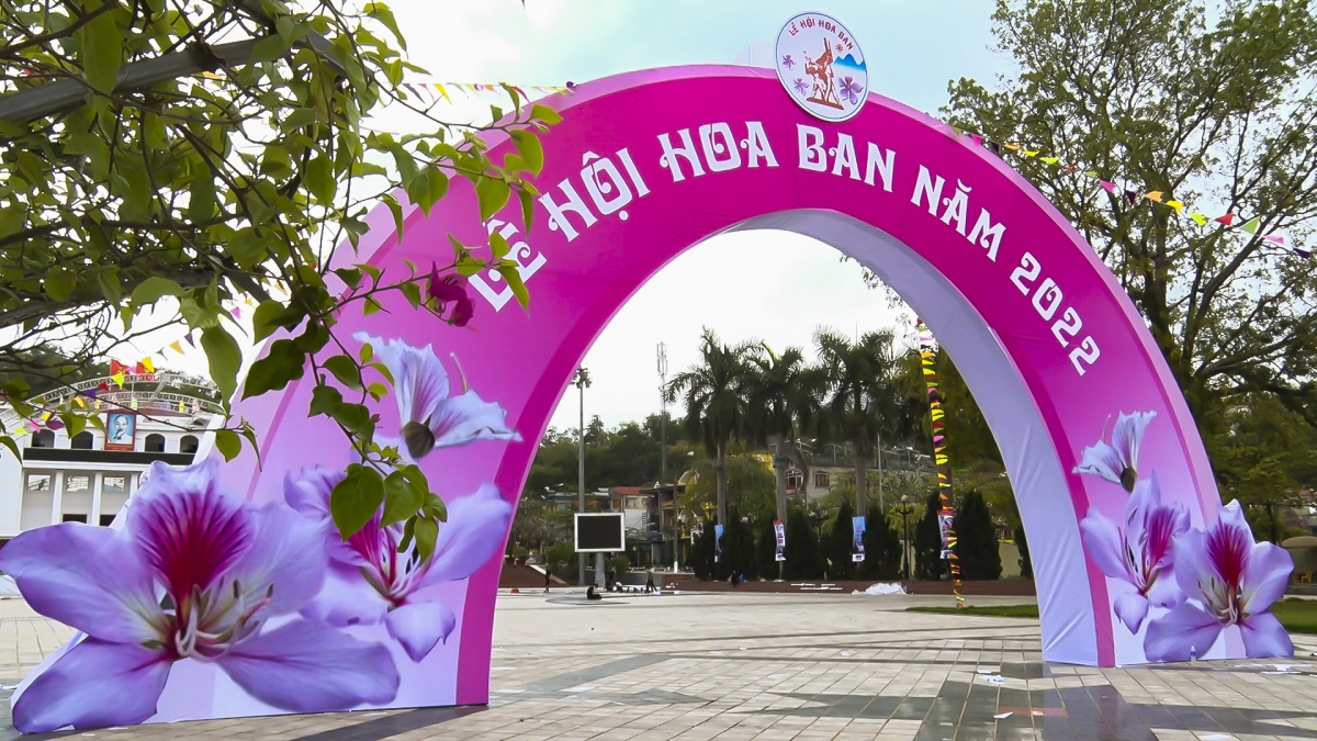 Hưởng ứng Lễ hội hoa Ban Điện Biên năm 2022